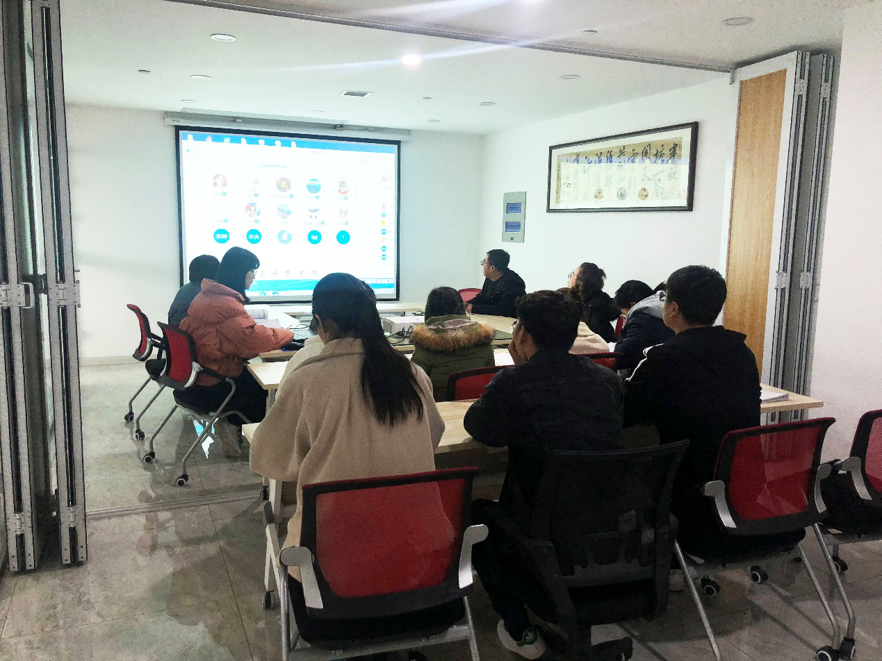 培训会2.png